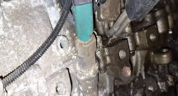 Peugeot 207 Oil level sensor