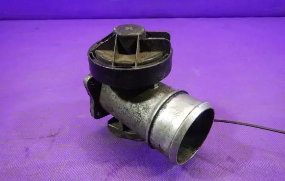 Mercedes-Benz Vaneo W414 EGR valve A6680900454