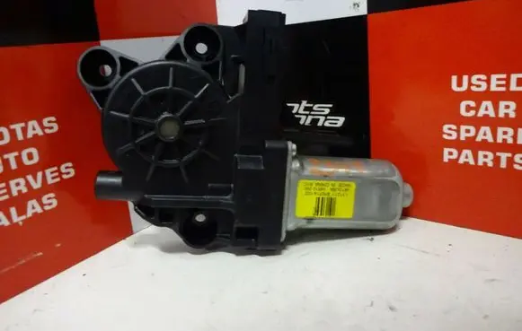 Volvo V70 Front door window regulator motor 970714