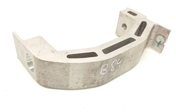 Volvo V40 Engine mounting bracket 31681596