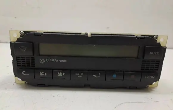 Volkswagen PASSAT B5.5 Climate control unit 5HB00761710