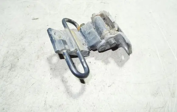 Audi A6 S6 C5 4B Front door upper hinge 4B0831412A
