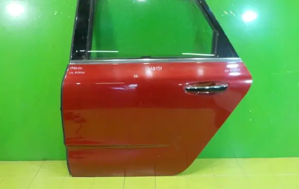 Citroen C4 II Picasso Rear door 17AB191