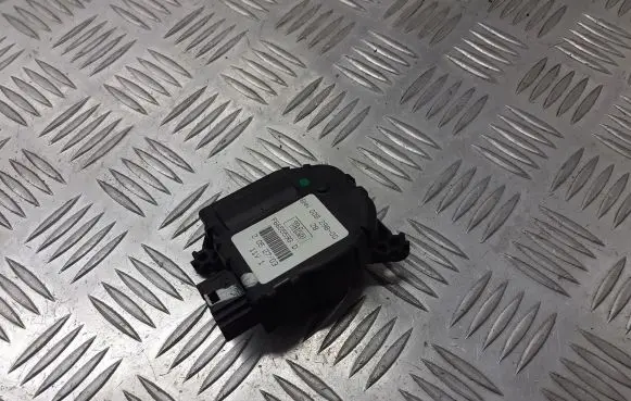 Renault Scenic II - Grand scenic II A/C air flow flap actuator/motor F665559G