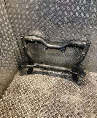 Mercedes-Benz C W204 Front subframe 2046281057 A2046281057