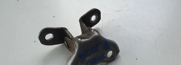 Toyota Yaris Front door lower hinge 
