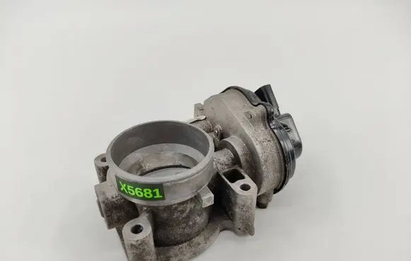 Ford Focus C-MAX Throttle valve VP4M5U9E927DC VP4F9U9E928AC