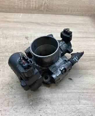 Toyota Land Cruiser (J200) Throttle valve 1923002010 0R011 1K18