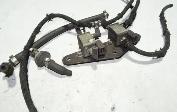 Audi A8 S8 D2 4D Turbo solenoid valve 026906283H