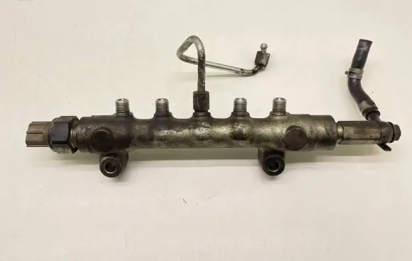 Subaru Forester SH Fuel main line pipe