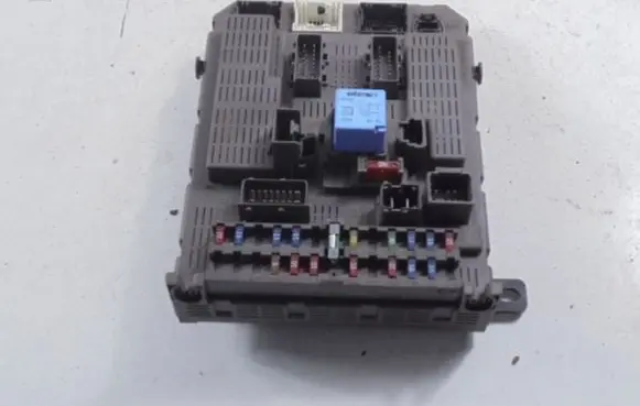 Citroen C5 Fuse box set 9647448280
