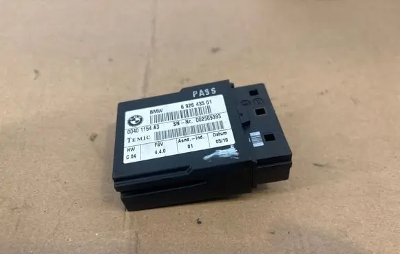 BMW X1 E84 Seat control module 6926435 002569393 00401154A3