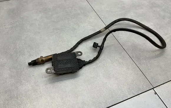 Volkswagen PASSAT B8 Lambda probe sensor 04L907807EE
