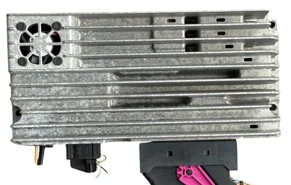 Audi A5 8T 8F Sound amplifier 8T0035223H