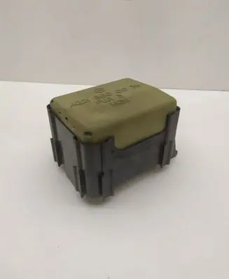 Mercedes-Benz E C207 W207 Central locking vacuum pump A0008000018