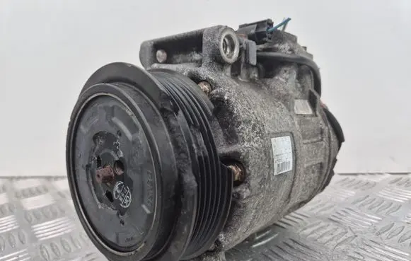 Mercedes-Benz C W203 Air conditioning (A/C) compressor (pump) A0012305611