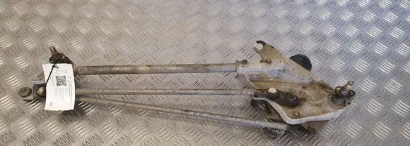 Honda CR-V Front wiper linkage and motor