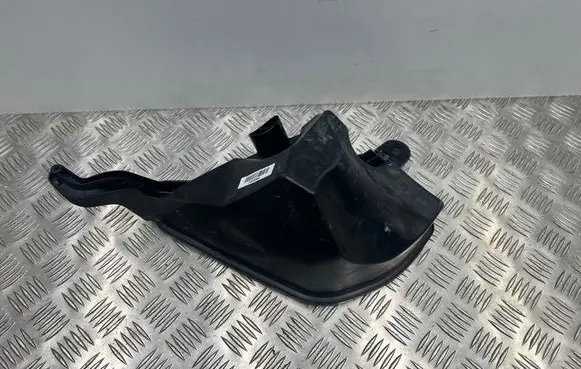 BMW 5 G30 G31 G38 Intake resonator 8612084