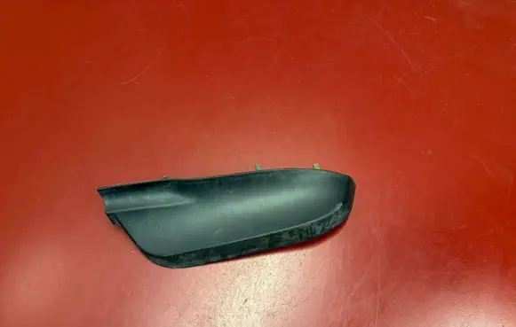 Jeep Grand Cherokee Front bumper corner part panel trim 68143097AC