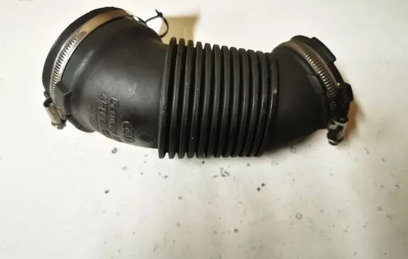 Audi A6 S6 C6 4F Air intake hose/pipe 4F0129615