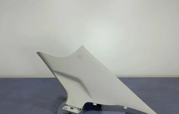 Other sill/pillar trim element