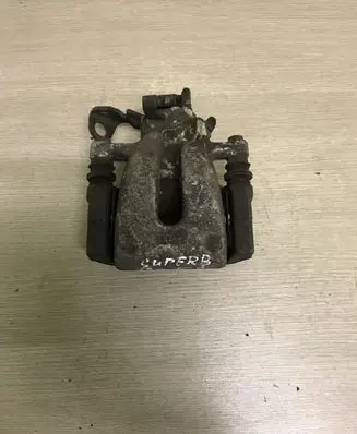 Skoda Superb B6 (3T) Rear brake caliper