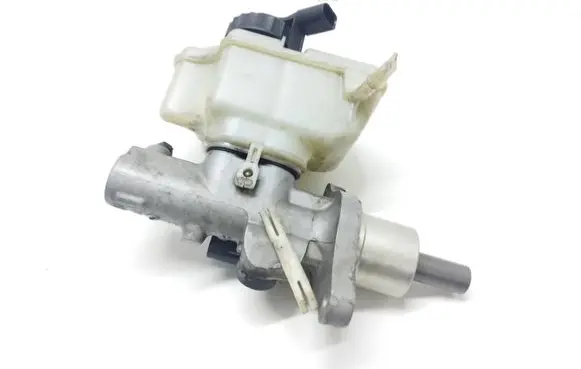 Volkswagen Golf Plus Master brake cylinder 1K1611301C 03350886321