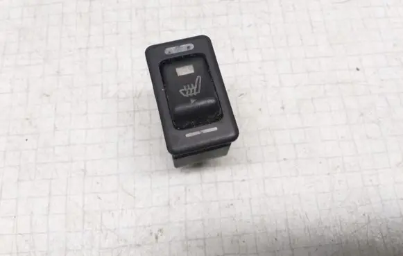 Nissan Almera N16 Seat heating switch 261247