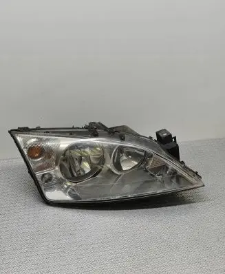 Ford Mondeo Mk III Headlight/headlamp 1S7113005AJ 0301174202 109802A04HR