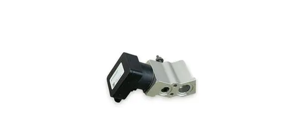 Mercedes-Benz EQA Air conditioning (A/C) expansion valve A2438308300 54447