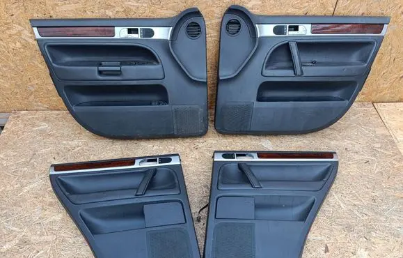 Volkswagen Touareg I Front door card panel trim 