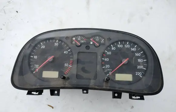 Volkswagen Golf IV Speedometer (instrument cluster) 1J0919880D