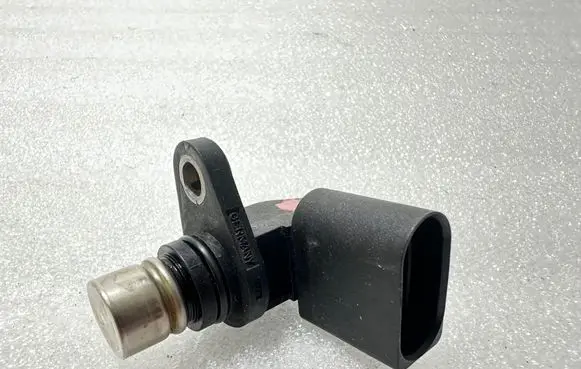 Audi A8 S8 D3 4E Camshaft position sensor 06A905161