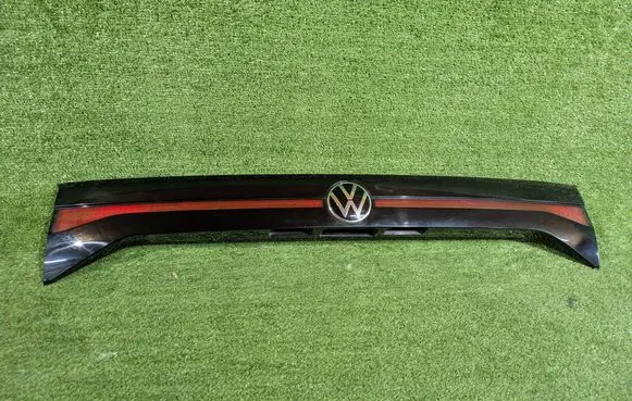 Volkswagen T-Cross Tailgate trim 2GM827577
