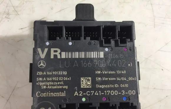Mercedes-Benz GLA W156 Door control unit/module A2C7411690300 A1669004402