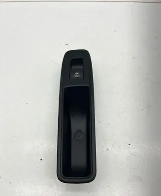 Renault Arkana Electric window control switch 254218388R D20231JL000