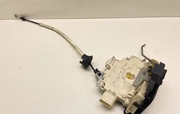 Audi A6 S6 C6 4F Front door lock 4F1837015