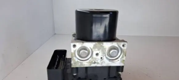 Volvo V40 Cross country ABS Pump P31400643 10021209804