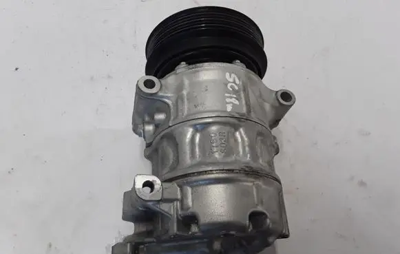 Renault Scenic IV - Grand scenic IV Air conditioning (A/C) compressor (pump) 926003123R