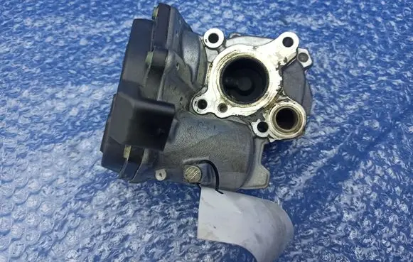 Mercedes-Benz C W204 EGR valve A6511400360 A2C53418576 AR0001