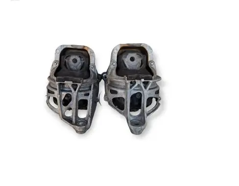 Audi Q7 4M Engine mount vacuum valve 4M0199371FF