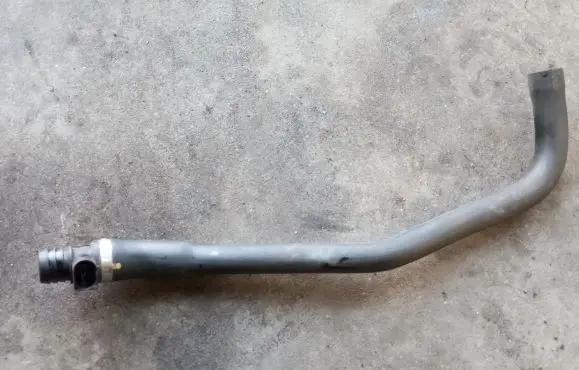 Jeep Grand Cherokee Coolant pipe/hose 