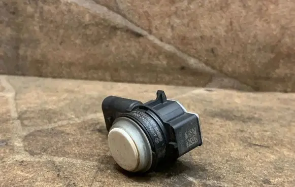 Mercedes-Benz B W246 W242 Parking PDC sensor A0009050242