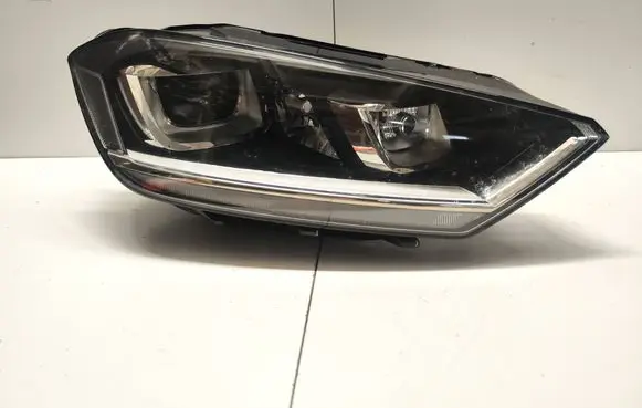 Volkswagen Golf Sportsvan Headlight/headlamp 517941032A 90056422 X621VF200TY0