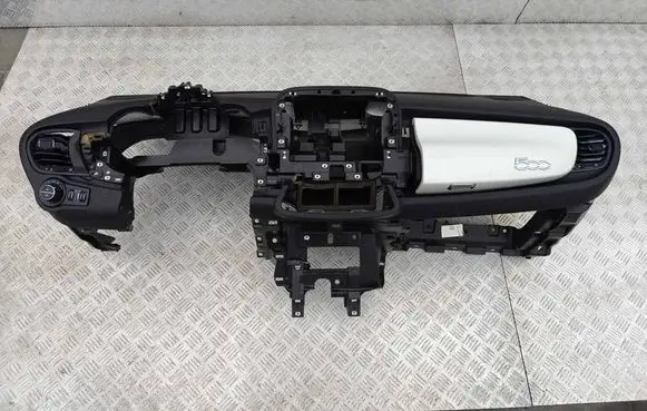 Fiat 500X Dashboard 735577243 ST7628