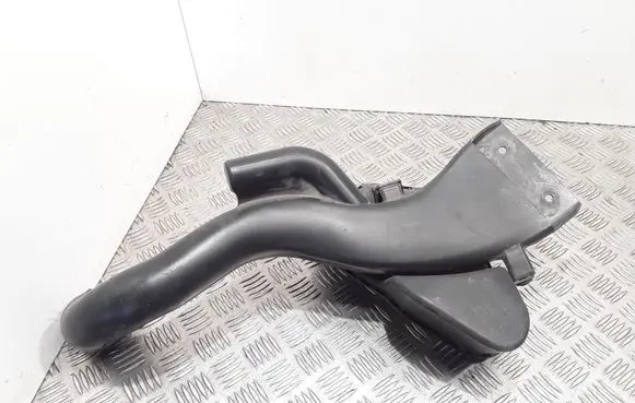 Nissan Tiida C11 Air intake duct part EM00C EM00B