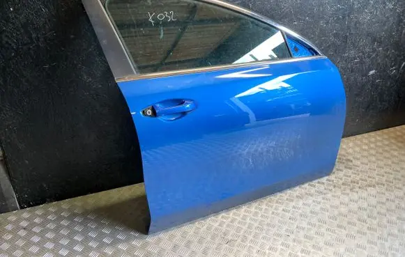 KIA Ceed Front door