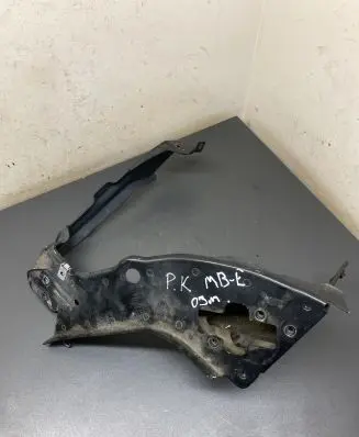 Mercedes-Benz E W211 Headlight/headlamp mounting bracket A2116260530