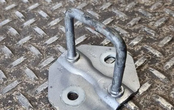 Dodge Durango III Trunk lock loop 