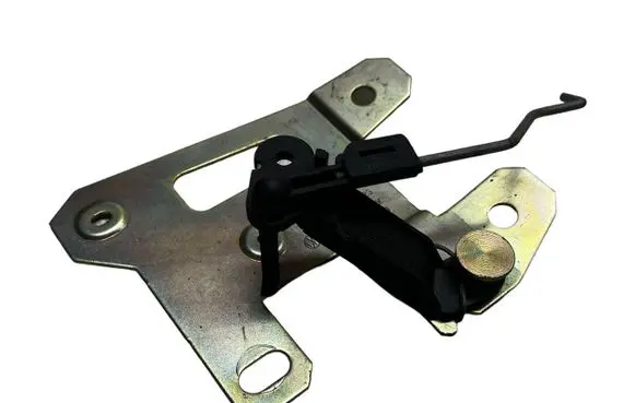 Volkswagen Touareg I Bracket in trunk/boot 7L6827425